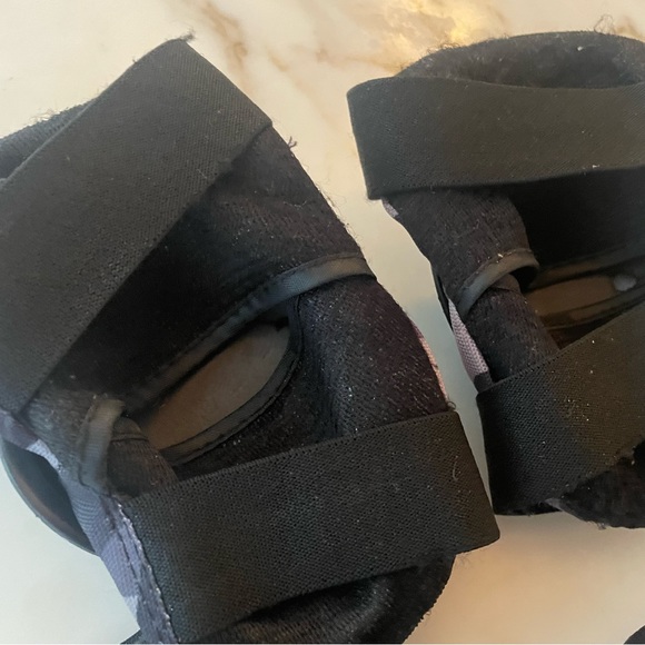 Triple Eight Pad Set - Knees, Elbows & Wrists - Picture 5 of 6